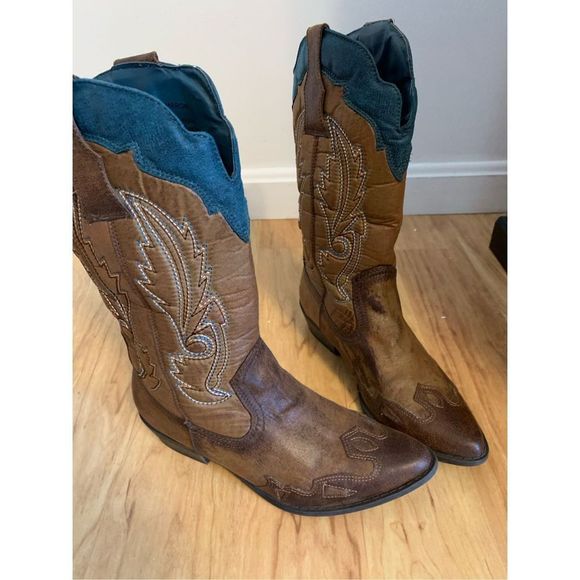 cocounit Other - Cowboy boots, size 6 1/2 faux leather brand coconuts